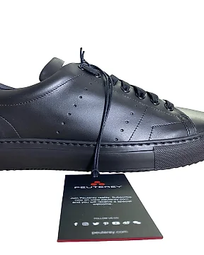 Air Jordan Rouge Chaussures a lacets Achetez des objets uniques. Maintenant aux encheres a vendre Catawiki
