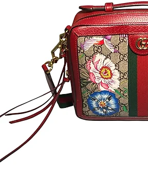 Sac a bandouliere fleuri Gucci Achetez des objets uniques. Maintenant aux encheres a vendre Catawiki