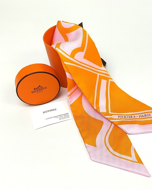 Why Hermès scarves are still the ultimate symbol of style - Catawiki