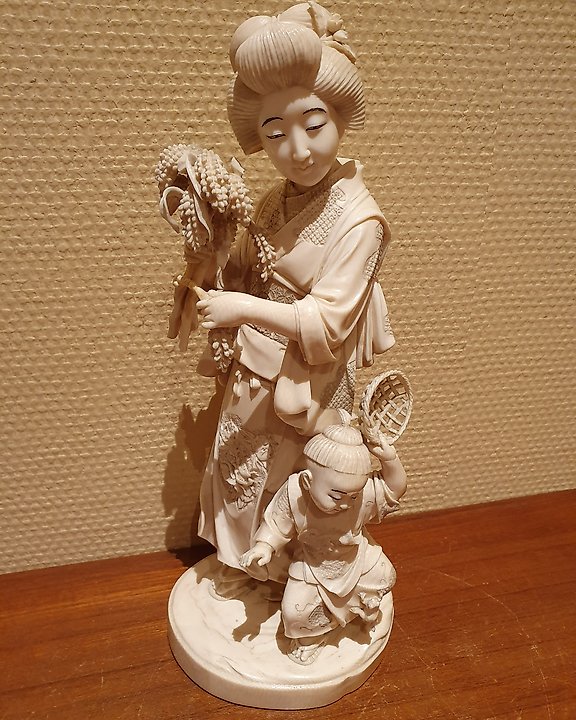 Okimonos Art Japonais en Vente aux Enchères en Ligne