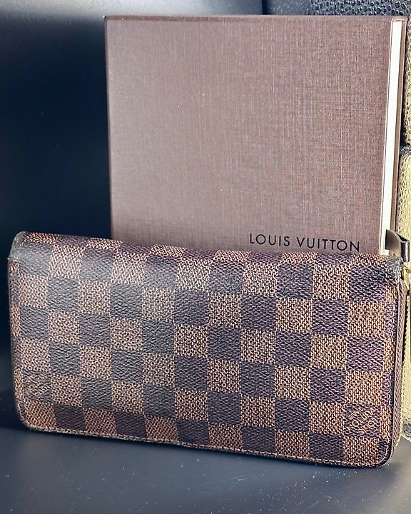 Louis Vuitton - Épi serviette ambassador - Document holder - Catawiki