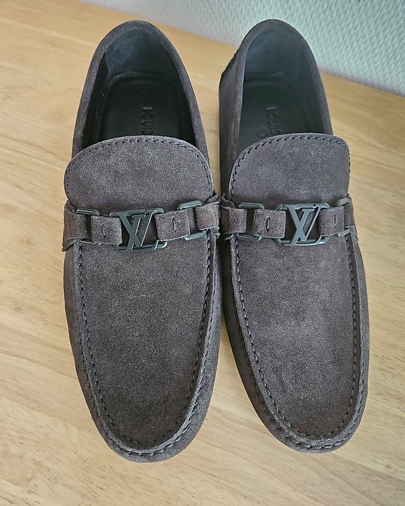 Sold at Auction: LOUIS VUITTON - HOCKENHEIM SUEDE MOCCASIN LOAFERS