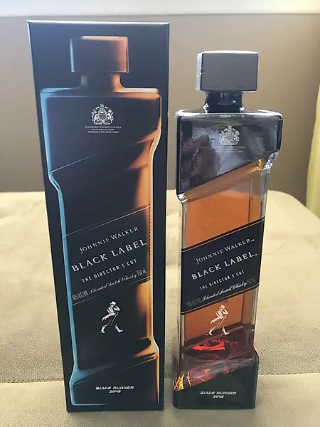 Johnnie Walker Blended Whisky for Sale in Online Auctions