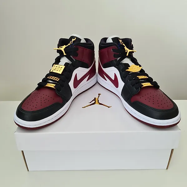 Zapatillas jordan burdeo clearance