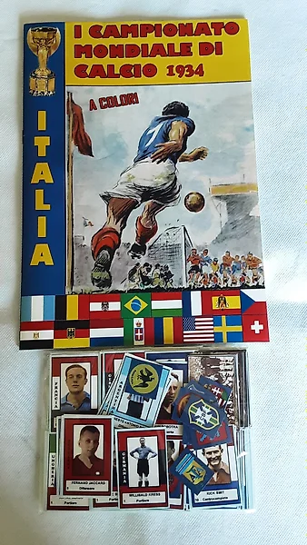 Panini - FIFA 365 2024 - Empty album + complete loose sticker set - Catawiki