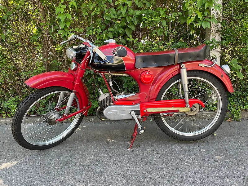 Victoria Classic Motorcycles and Scooters for Sale in Online Auctions