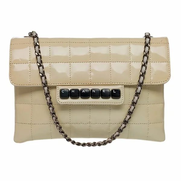Chanel Bags for Sale in Online Auctions