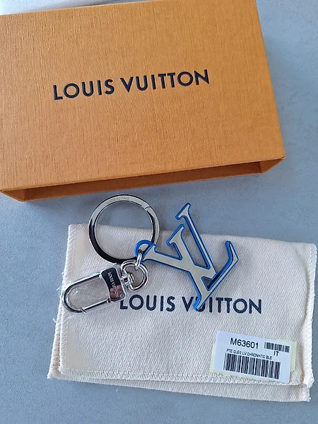 Rare Louis Vuitton Porte Cles LV Monogram Chromatic Blue Silver