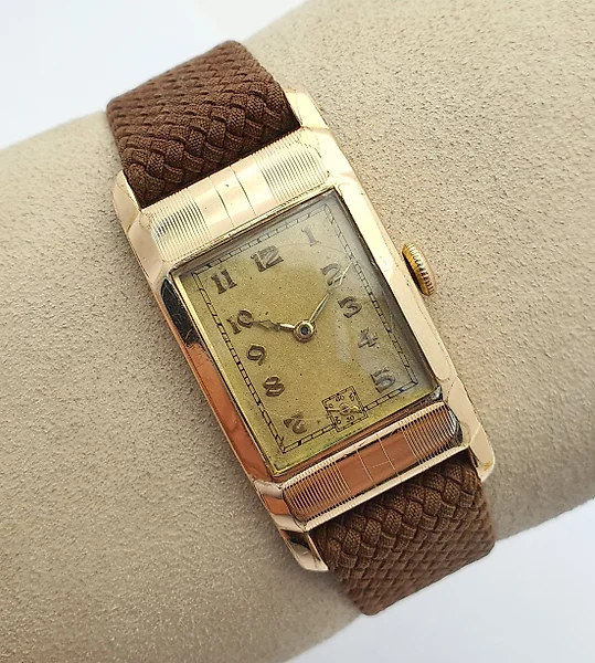 Vintage Ladies 1959 ZENITH Swiss Hand Winding 40 Micron GOLD FILLED Watch