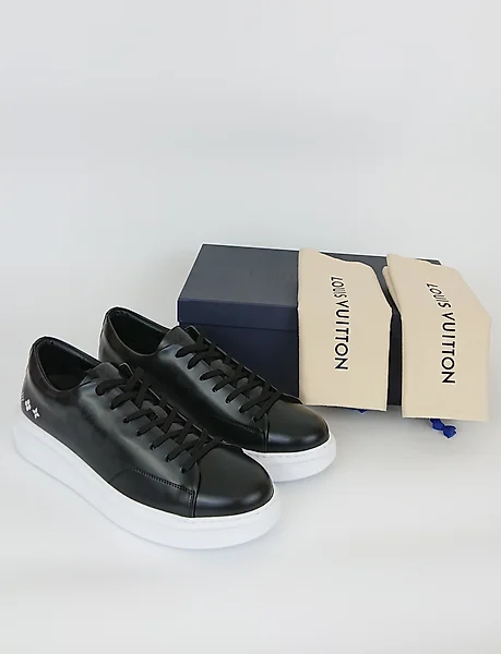 Louis Vuitton - Authenticated Beverly Hills Trainer - Leather White Plain for Men, Good Condition