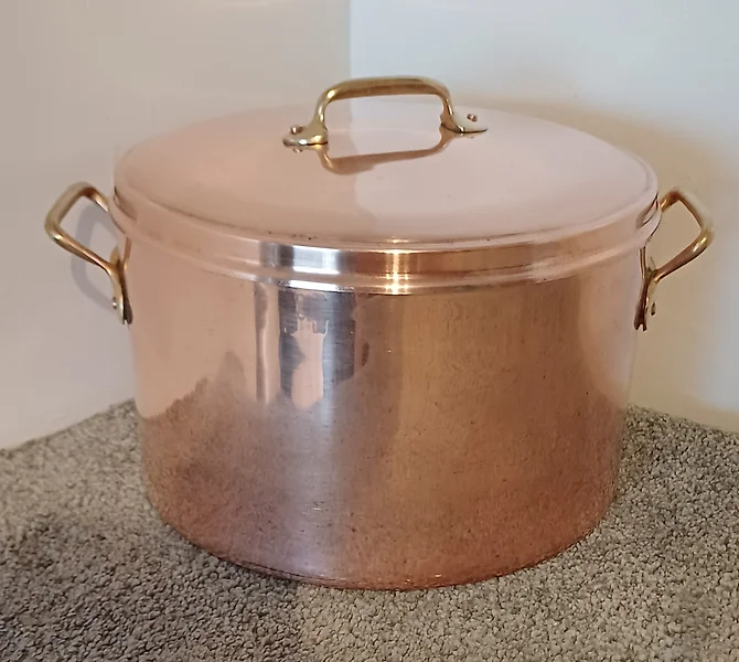 Unicorn / Een Hoorn - Antique professional large copper cooking pot -  Copper/stainless steel - Catawiki