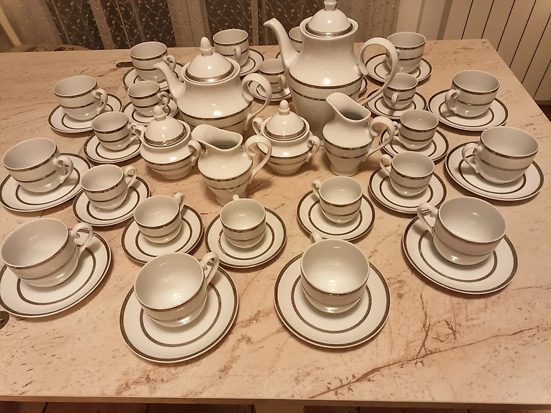 Guy Degrenne - Dinner set for 12 - Porcelain, Limoges porcelain - Catawiki