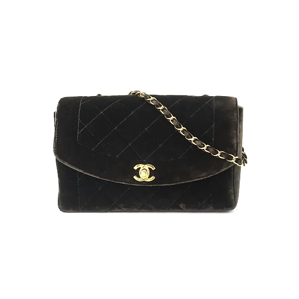 Unisex Pre-Owned Authenticated Chanel Matelasse Mini Crossbody Bag Lambskin  Leather Black 