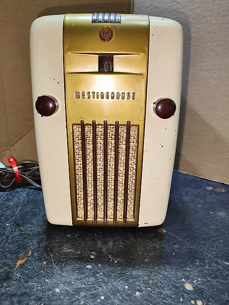 Westinghouse Little Jewel Tube Refrigerator Radio Vintage RARE