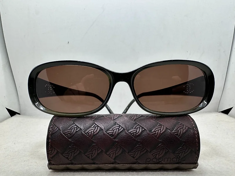 Chanel - Shield Brown Frame-Beige Leather Coated Temples - Catawiki
