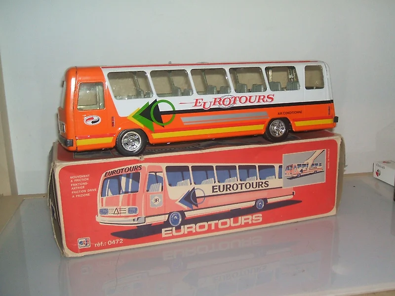 Jouet bus miniature années 80 belle qualité a friction, en