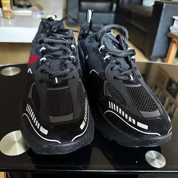 Burberry shoes size 6 2025