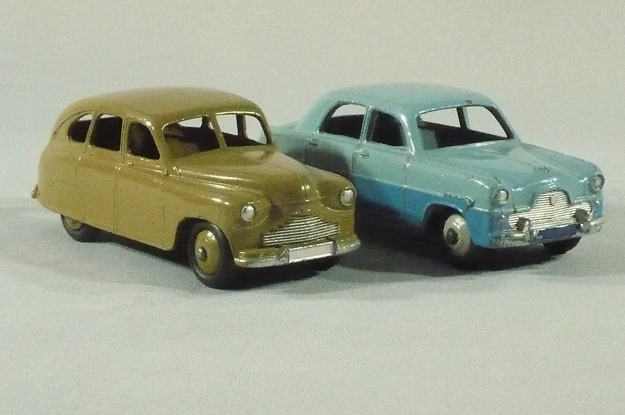Dinky shop toys scale