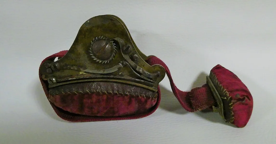 Reliquary Second half 18th century for Sale in Online Auctions