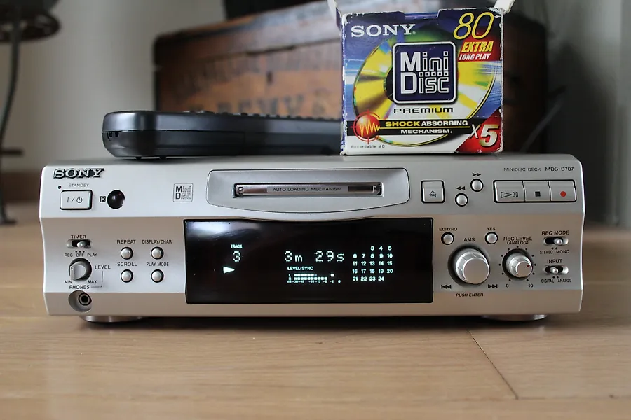 Sony MiniDisc deck for Sale in Online Auctions