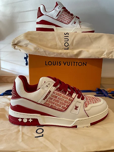 Louis Vuitton - Runaway Sneakers - Maat: Schoenen / EU 38 - Catawiki