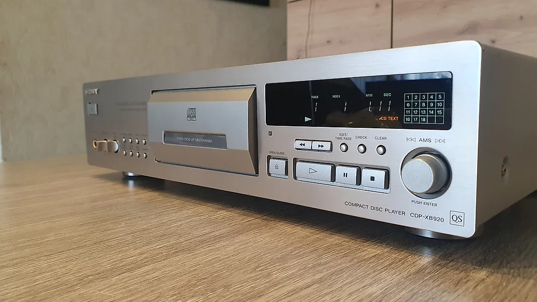 Sony MiniDisc deck for Sale in Online Auctions