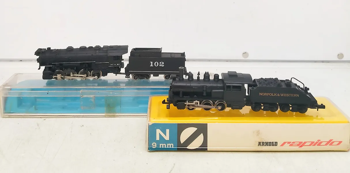 Atlas model trains for sale in online auctions