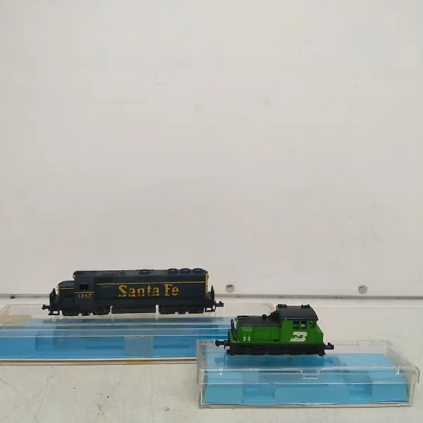 Atlas model trains for sale in online auctions