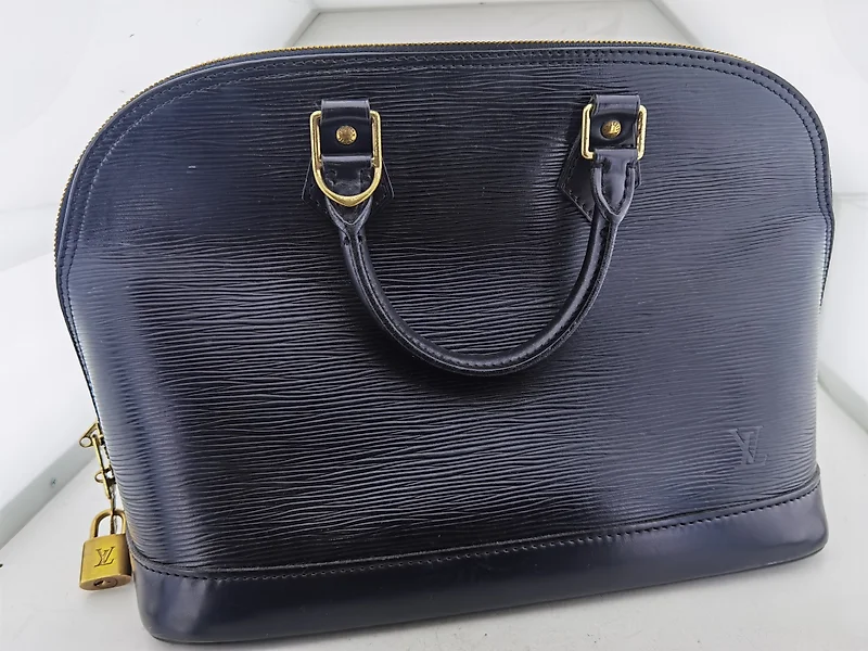 Louis Vuitton - Alma M51130 - Handbag - Catawiki