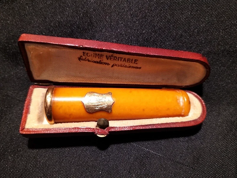 GRANDIOSE et RARE stylo plume 18 kts LOUIS VUITTON Cargo - Catawiki