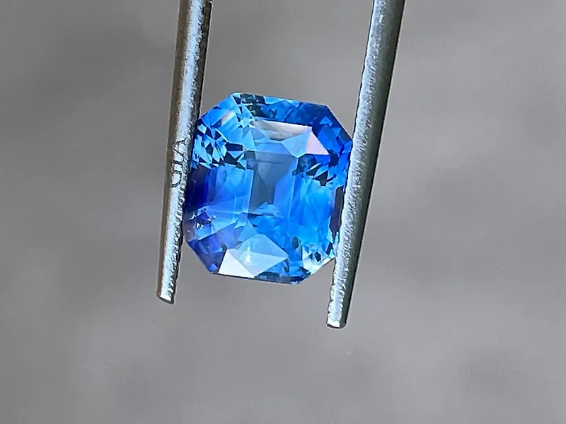 Pietre preziose zaffiro on sale