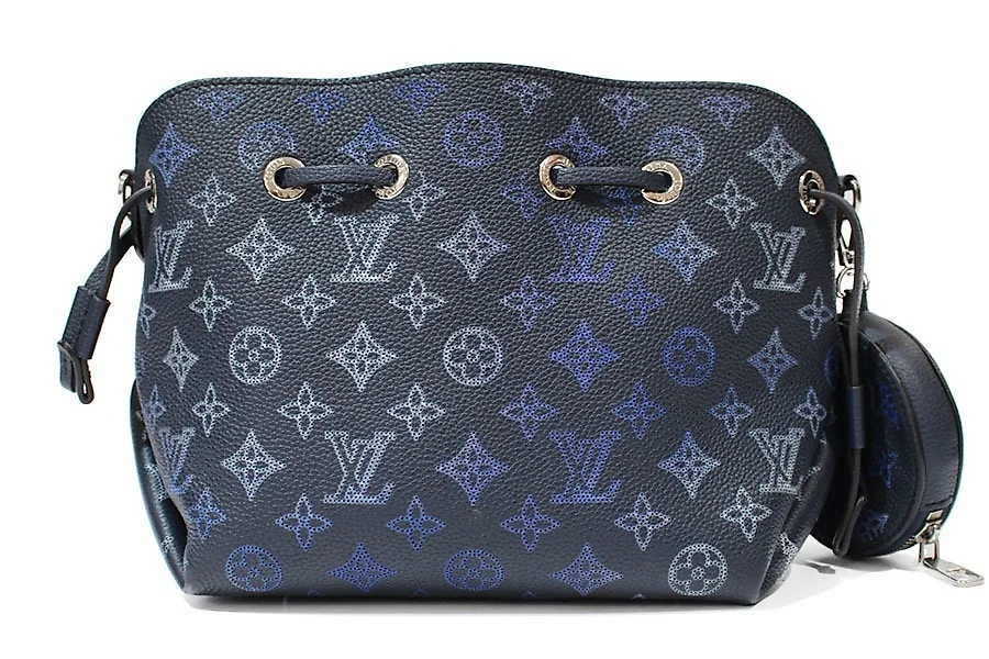 Louis Vuitton Discovery Bumbag PM Bandana Blue Monogram Crossbody