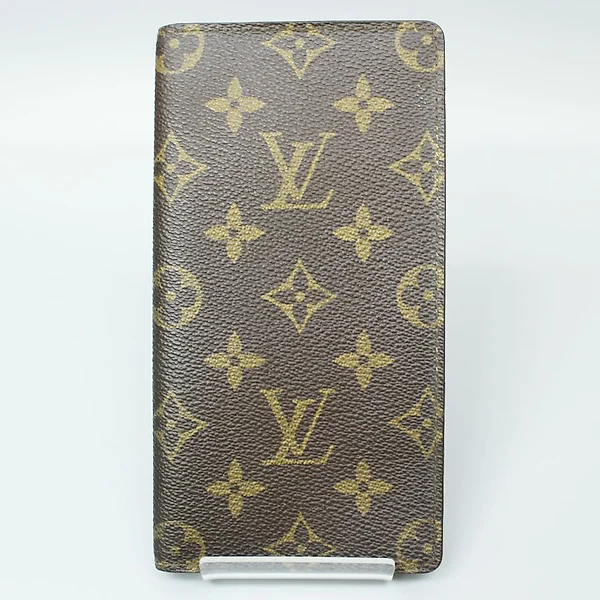 Louis Vuitton Credit Card Holder  Louis vuitton wallet, Louis vuitton  monogram, Louis vuitton headscarf