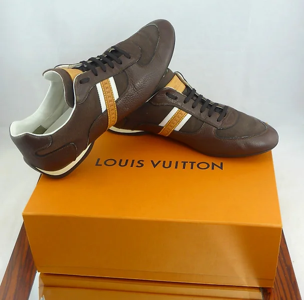 Scarpe derby uomo Louis Vuitton 7 1/2 colore nero - Vinted