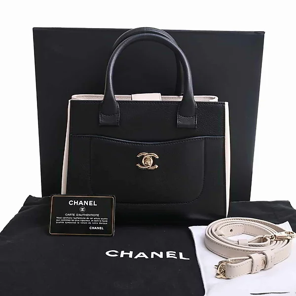 Chanel Executive Tote Black Cream