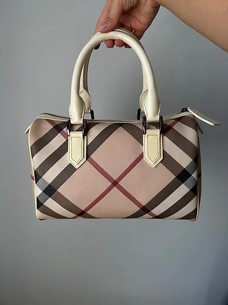 Burberry - Classic Hobo Motivo Tartan - Shoulder bag - Catawiki