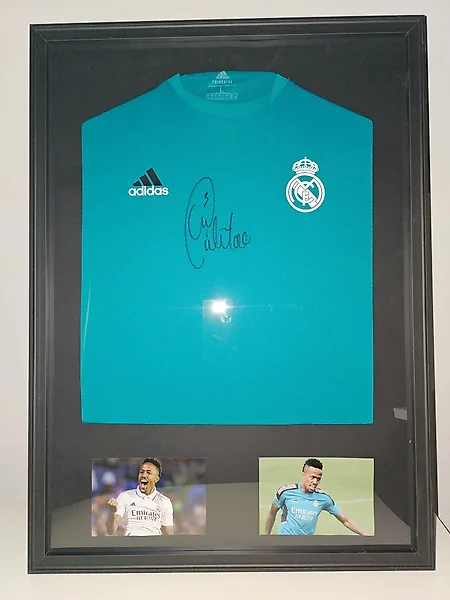 RONALDO autograph jersey shoe photo display  Framed jersey, T shirt frame,  Jersey display
