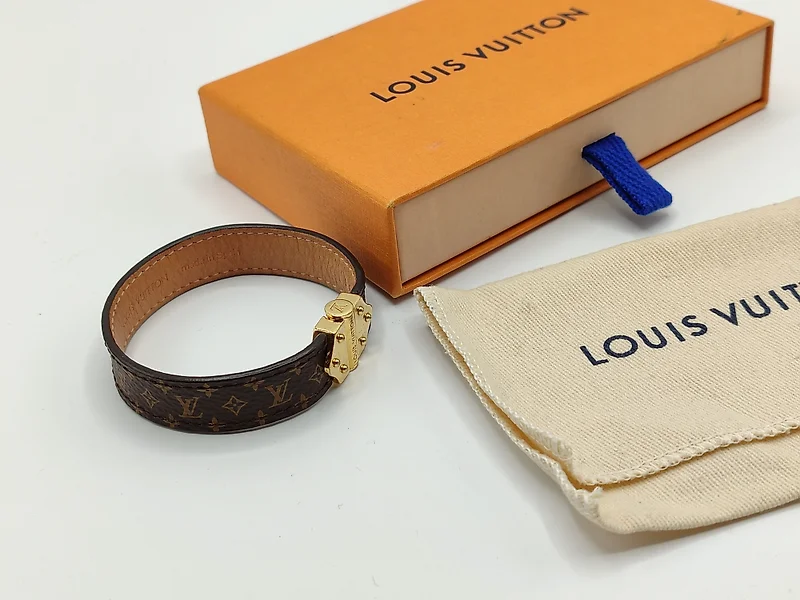 Louis Vuitton - Stola - Catawiki