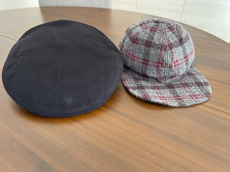 Chapeau / bonnet en cuir Louis Vuitton Bleu taille 60 cm en Cuir