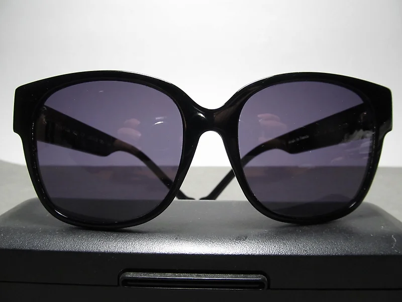 Sold at Auction: Louis Vuitton 1.1 Millionaires Sunglasses (w/box)