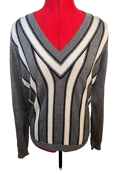 Comprar Suéter de mujer 100% de lana moderno nuevo SAGA cuello