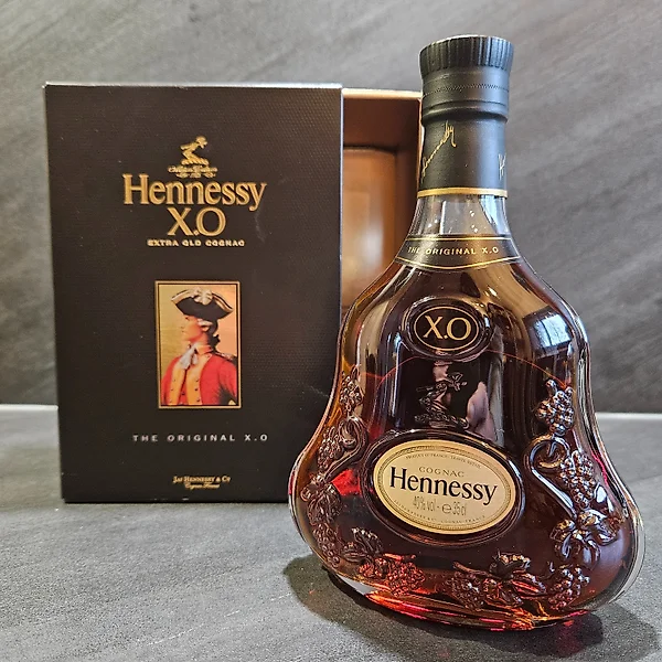 Hennessy X.O Cognac  Third Base Market and Spirits – Third Base