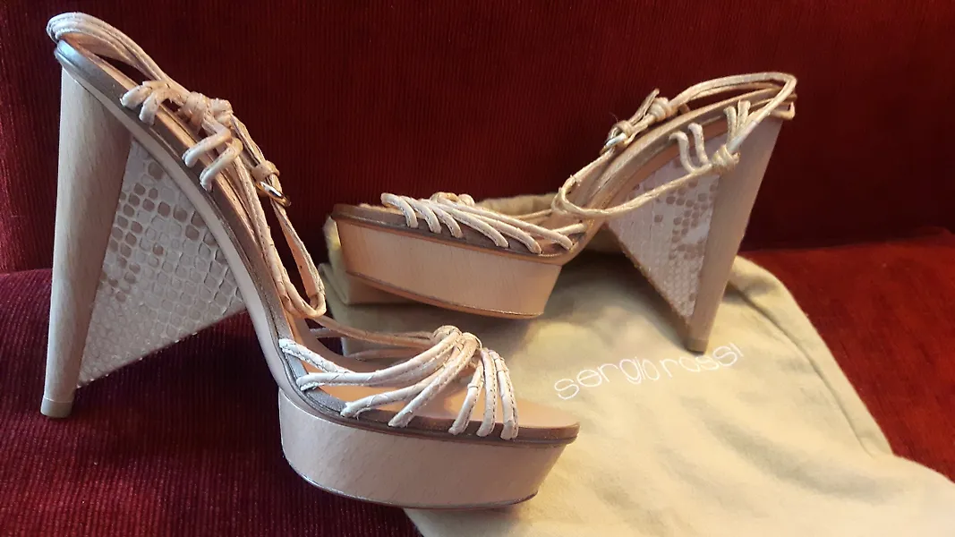 Compra zapatos de piel de serpiente Sergio Rossi eleva tu estilo
