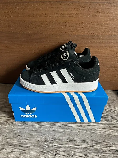 Scarpe adidas fosforescenti hot sale