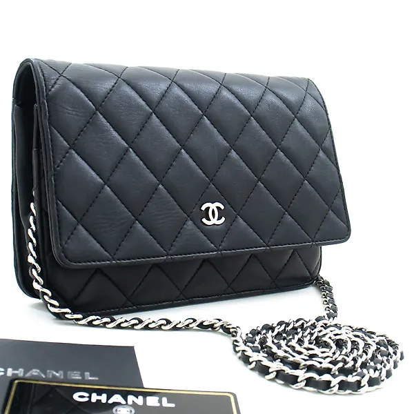 Chanel shoulder bag sale store