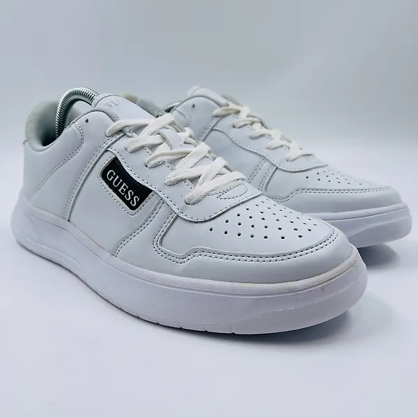 Scarpe di hotsell marca bianche
