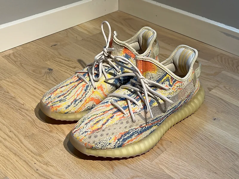 Nike x adidas yeezy hot sale