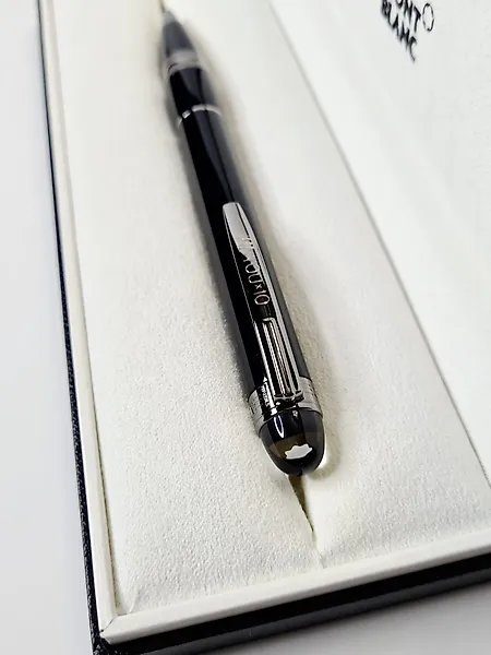 Montblanc daniel defoe best sale fountain pen