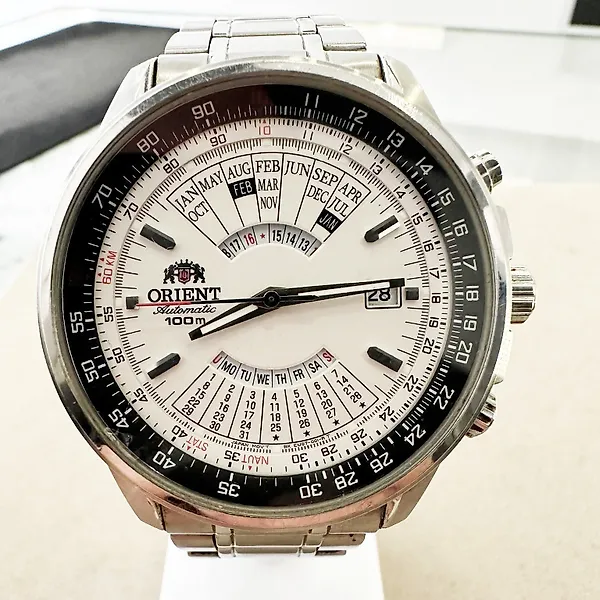 Men Orient Watches for Sale in Online Auctions