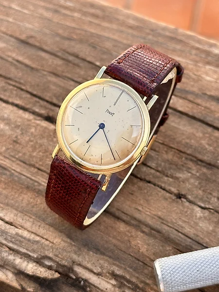 Orologio da polso analogico in oro. Acquista oggetti unici. Ora in vendita all asta Catawiki